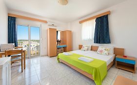 Yiannis Apartments
